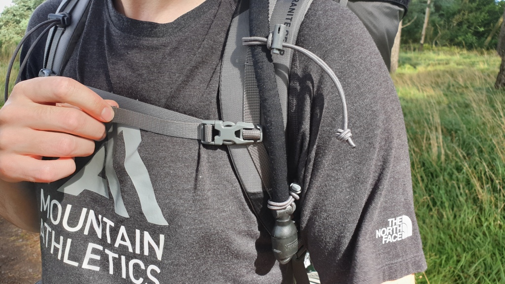 Massdrop X Granite Gear Crown2 backpack review chest strap bungee retainers camelbak hose