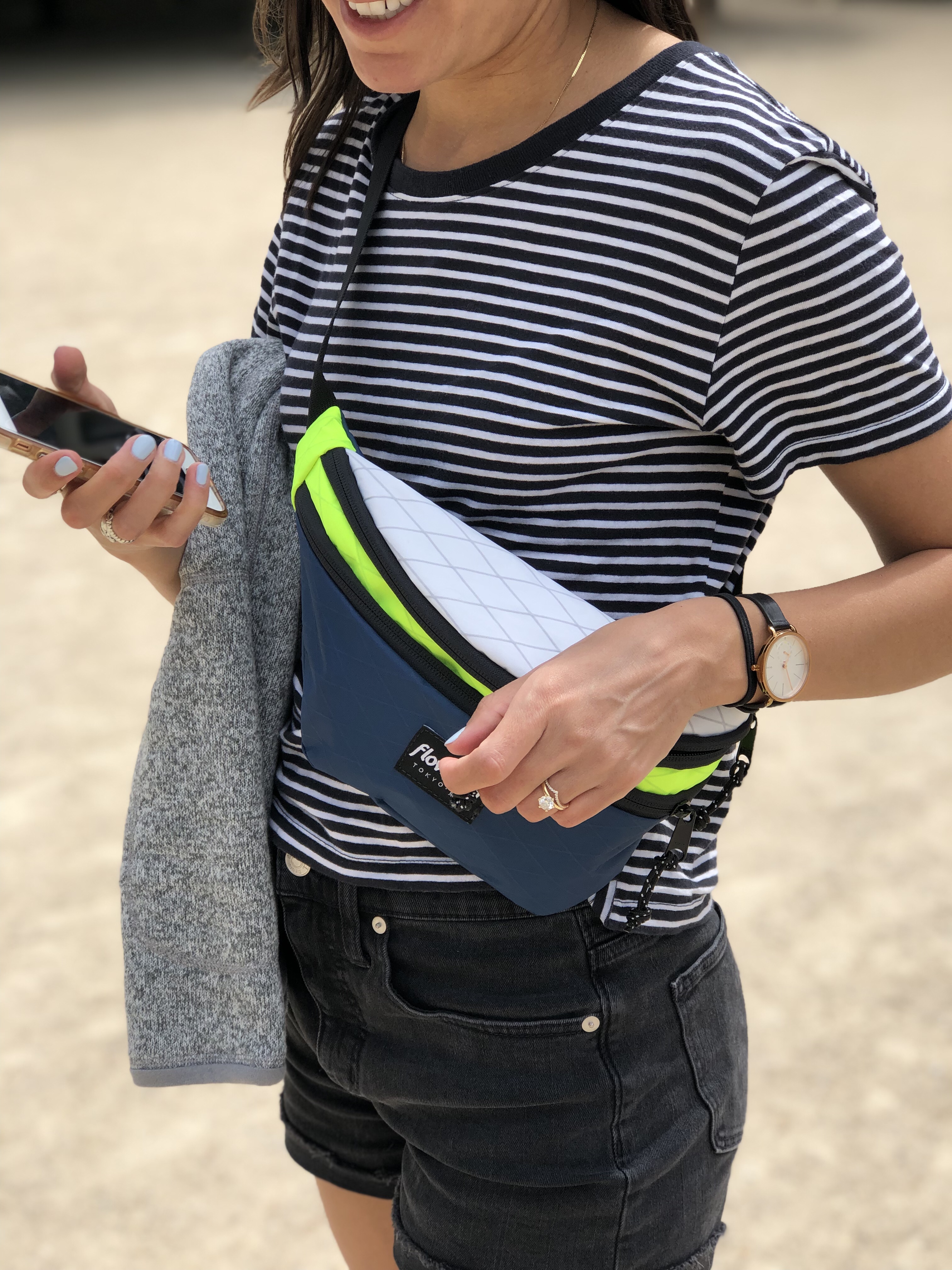 Flowfold Maverick wearing on side