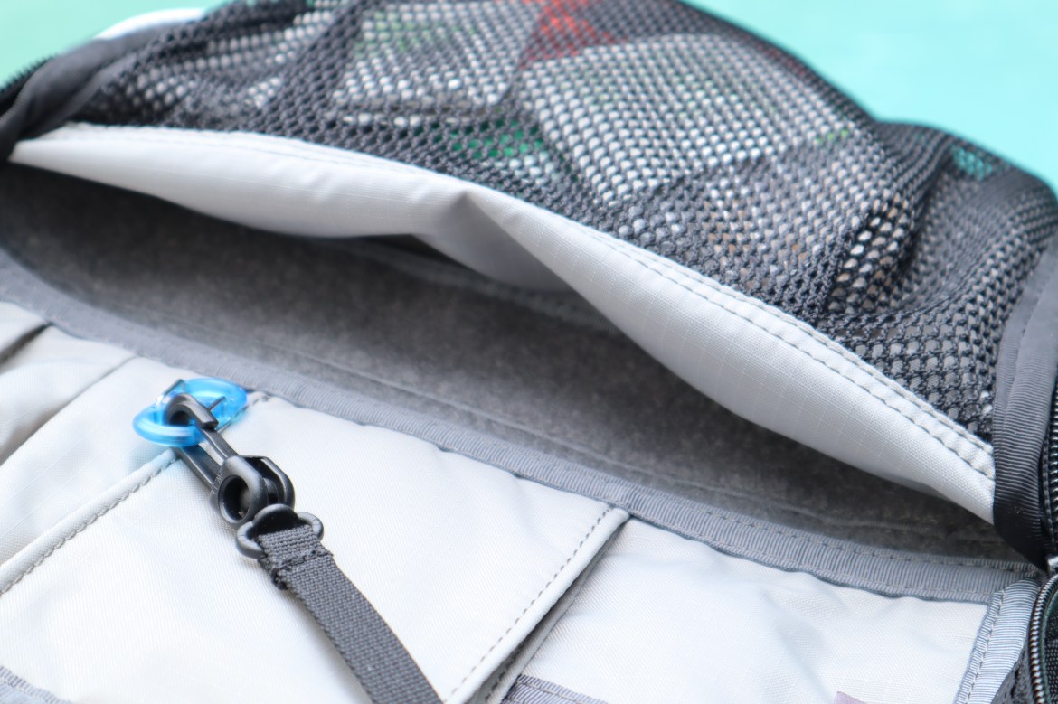 Alpha OneNiner A19 Evade 1.5 Review loop lined front compartment