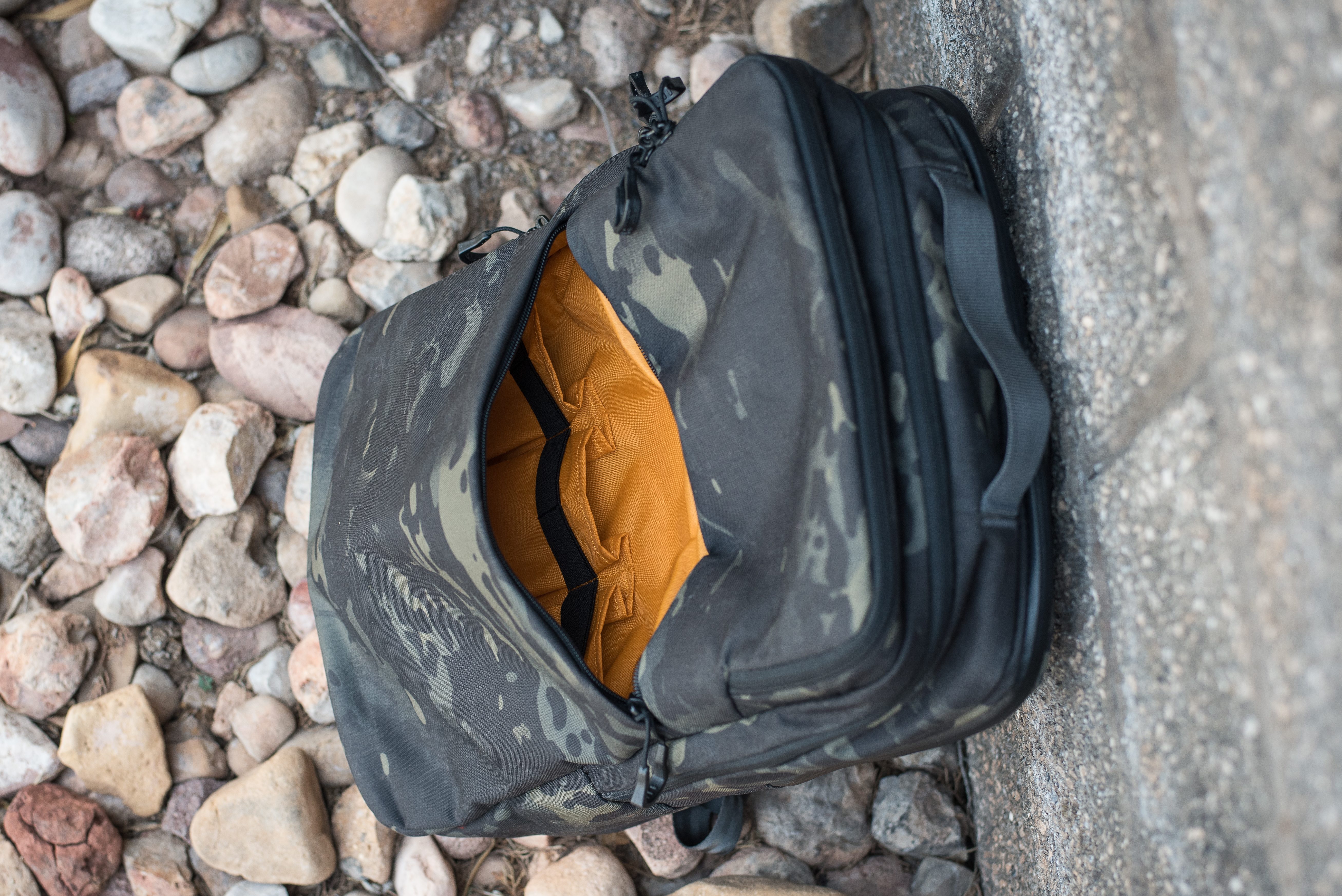 Vanquest Addax 25 backpack review lower organisation pocket orange liner interior view