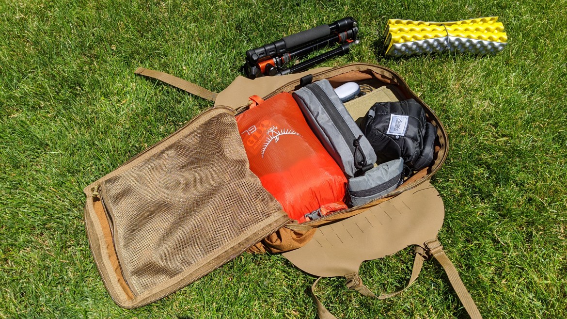 Hill People Gear Connor V2 Review clamshell loaded