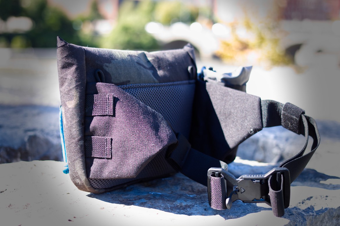 High Above Venture Review hip belt fidlock