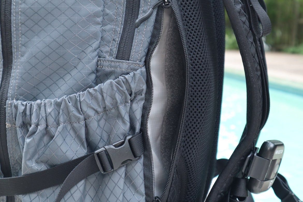 Alpha OneNiner A19 Evade 1.5 Review water bottle pockets and conceal carry compartment ccw