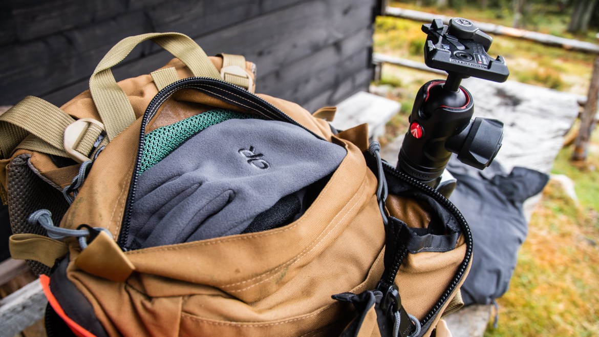 Mystery Ranch 3-Day Assault pack review top pocket organisation design outdoor research gloves hiking bag