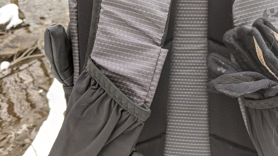 Gossamer Gear Vagabond Series Review daypack jet packable stretch pockets