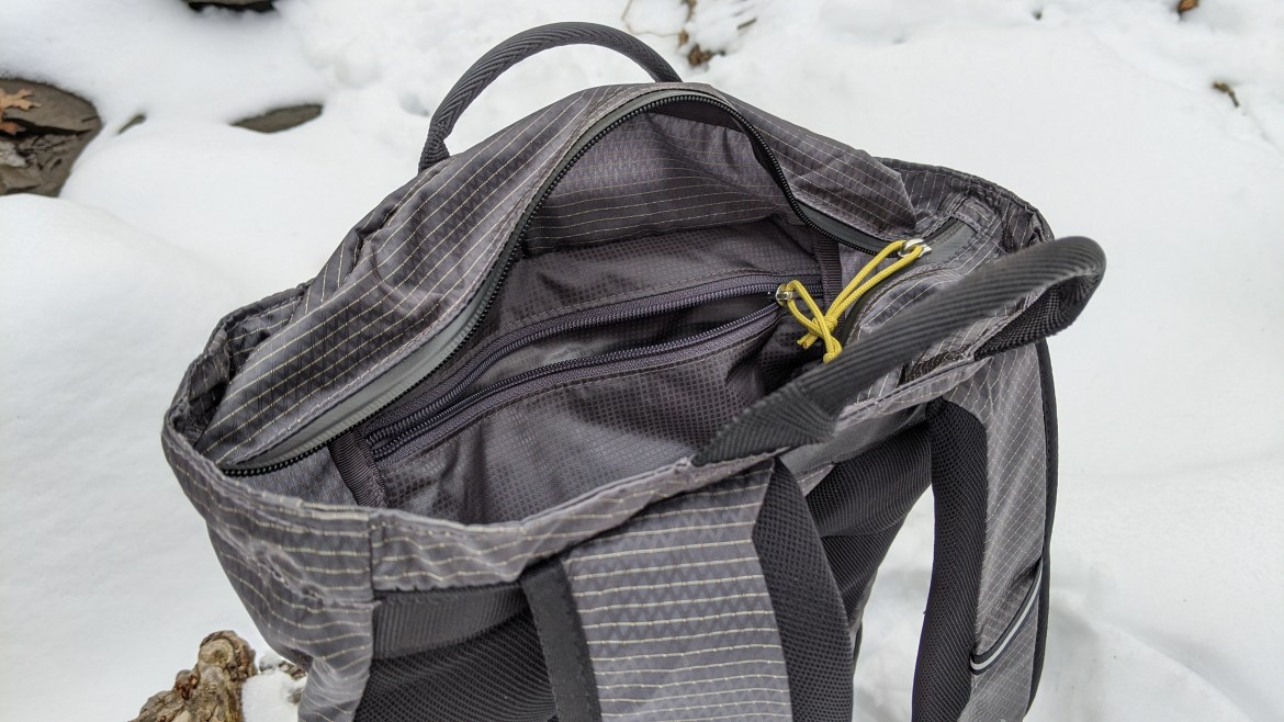 Gossamer Gear Vagabond Series Review top zipper tote