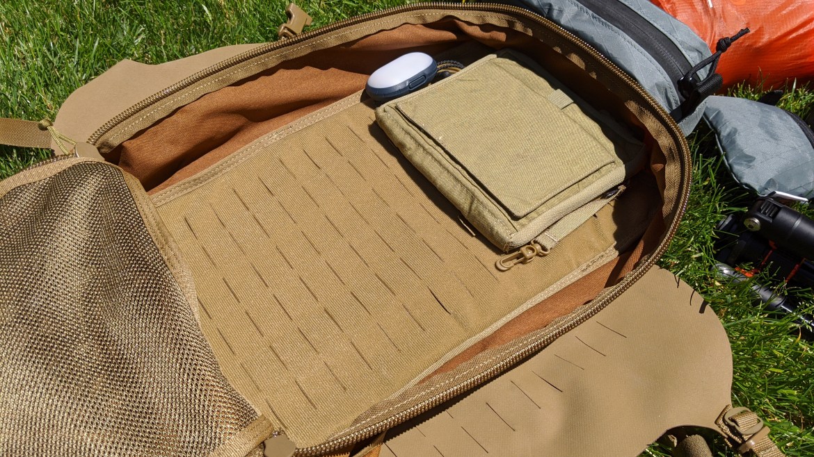 Hill People Gear Connor V2 Review first spear pals main compartment