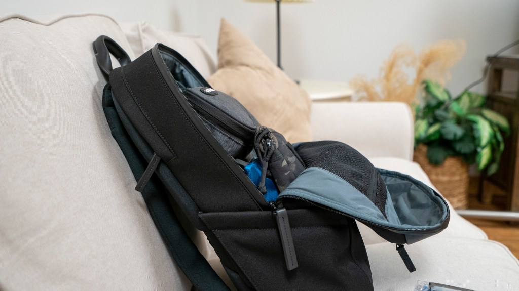 Troubadour Apex backpack review main compartment open interior zip pocket issue in folding section